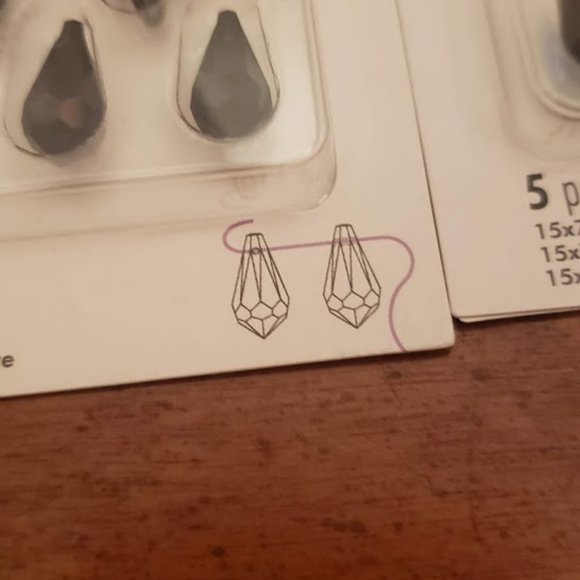 20 Swarovski Gems BEADS - Great for craft making - Picture 4 of 9